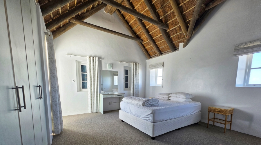 5 Bedroom Property for Sale in Struisbaai Western Cape